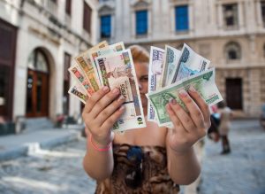 CUBA-ECONOMY-CURRENCY-UNIFICATION