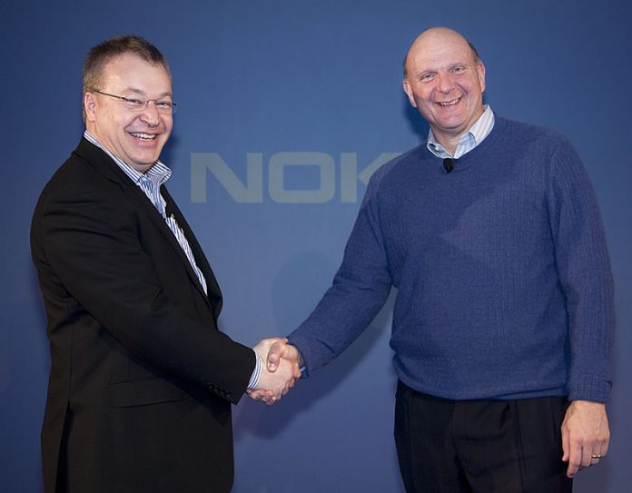 Stephen Elop, Presidente y CEO de Nokia con Steve Ballmer, CEO de Microsoft / Foto: Archivo