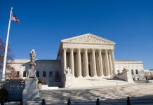 Suprema Corte de Justicia de Estados Unidos prohíbe a Donald Trump expulsar a extranjeros que están bajo custodia migratoria