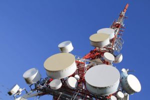 Inversiones en telecomunicaciones caen 28% en 2017. Revista Fortuna