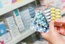 COFEPRIS instala mesa de trabajo para frenar falsificación de medicamentos que se venden a través de plataformas digitales Cofece investiga conductas monopólicas en mercado de medicamentos.