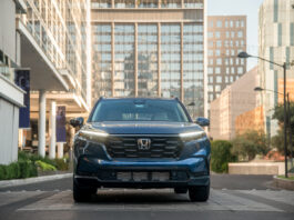 Honda, aunque es un gran fabricante, no tiene la misma escala que gigantes como Toyota, lo que dificulta la optimización de costos en la producción de nuevas tecnologías.