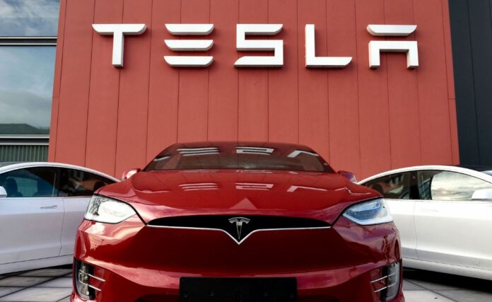 Tesla presenta cifra récord de ventas, pero que queda por debajo de estimaciones