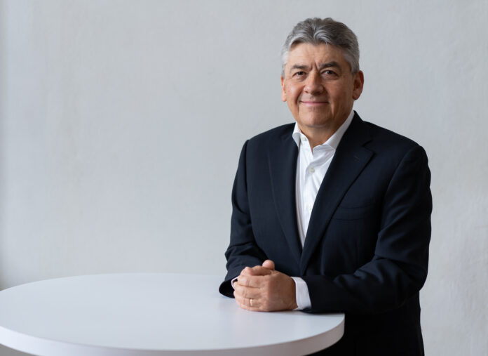 José Antonio Fernández, Carbajal Presidente Ejecutivo del Consejo de Administración