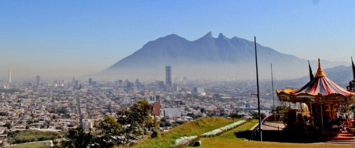 El tema de la calidad del aire está tomando amplia relevancia en la conversación pública en Nuevo León. Desde el gobierno