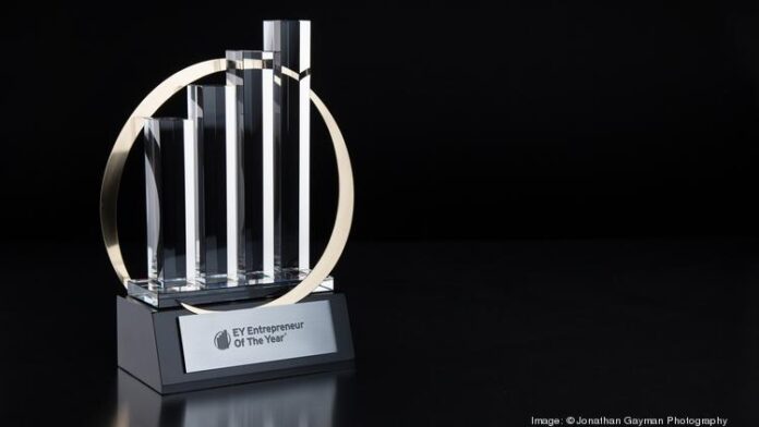 ey-entrepreneur-of-the-year-award-tropy_750xx5616-3165-0-128