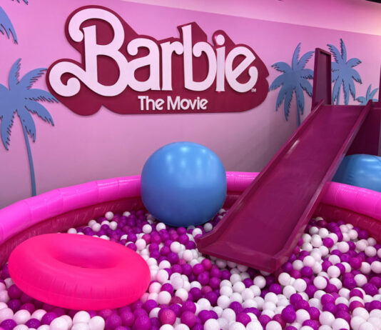 Mattel, en alianza con Palacio de Hierro inaugura Barbie Selfie Experience