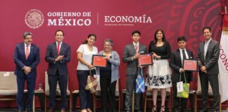 Talento mexicano apuntala nearshoring; Intel galardona estudiantes y académicos de Conalep