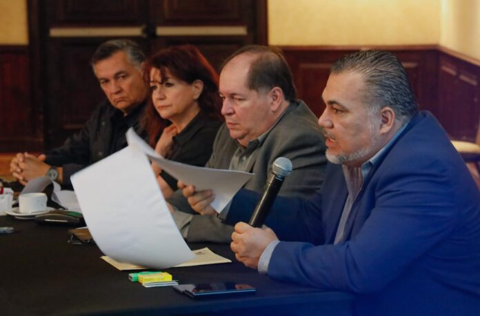 ACCIONISTAS DE SELLO ROJO DENUNCIAN FRAUDE