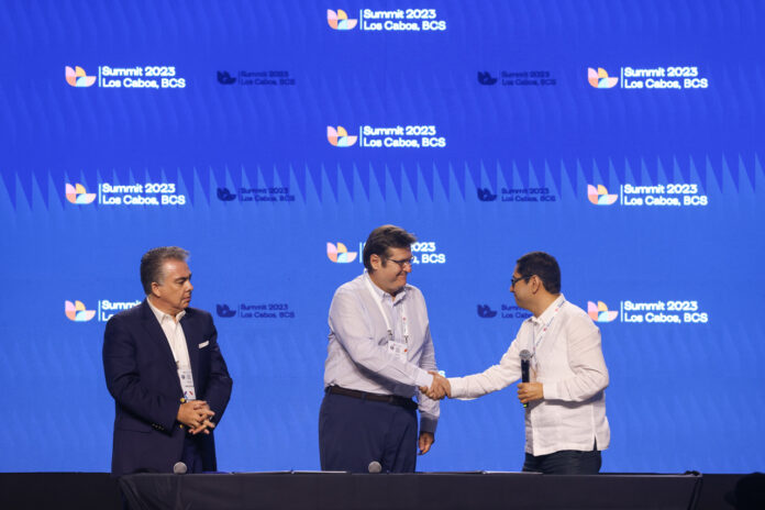 Firma de convenio COFECE - foto 2