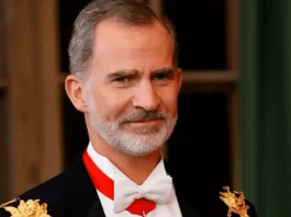 Ignora Felipe IV polémica por supuesta infidelidad y llama a españoles a mantener la unidad