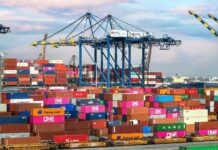 Las cifras reportadas arrojaron que el país reafirmó la posición como el principal exportador de bienes hacia la potencia, con una participación de un 15.6% del total. Le siguieron Canadá, con el 12.9%, y China, con el 7.5%. A tasa mensual, las exportaciones descendieron desde una cifra de 48,524 mdd reportada en octubre.