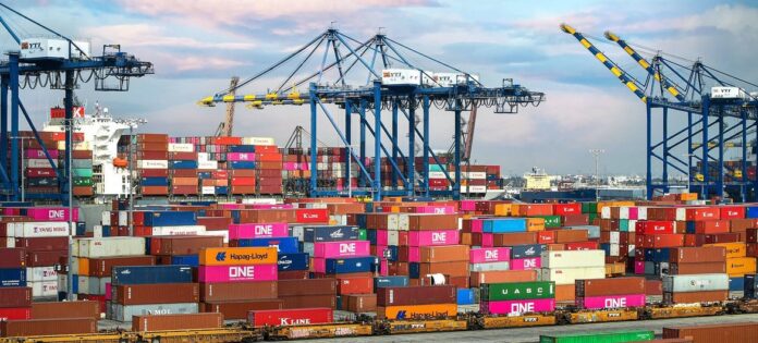 Exportaciones de América Latina y el Caribe se contraen 2.2% en 2023 Exportaciones de América Latina y el Caribe se contraen 2.2% en 2023