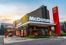 Por la guerra en Medio Oriente se desploman los ingresos de McDonalds