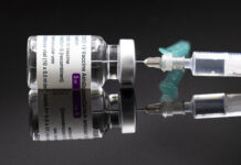 Vacuna contra COVID-19 de AstraZeneca es retirada de la UE; se planea retirarla en todo el mundo