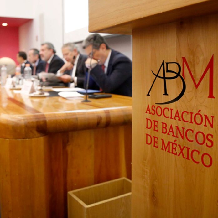 la Asociación de Bancos de México (ABM) reafirmó su disposición para trabajar de la mano con el nuevo gobieno,