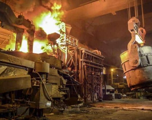 Bloqueo sindical deja a Arcelormittal con 300,00 toneladas cúbicas de acero detenidas