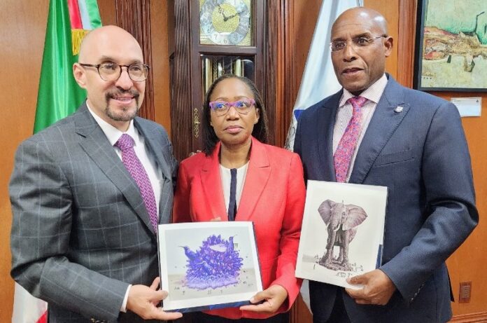CONCANACO SERVYTUR sostuvo una reunión esta semana con representantes internacionales de Jamaica. La reunión se centró en la elaboración CONCANACO SERVYTUR sostuvo una reunión esta semana con representantes internacionales de Jamaica. La reunión se centró en la elaboración