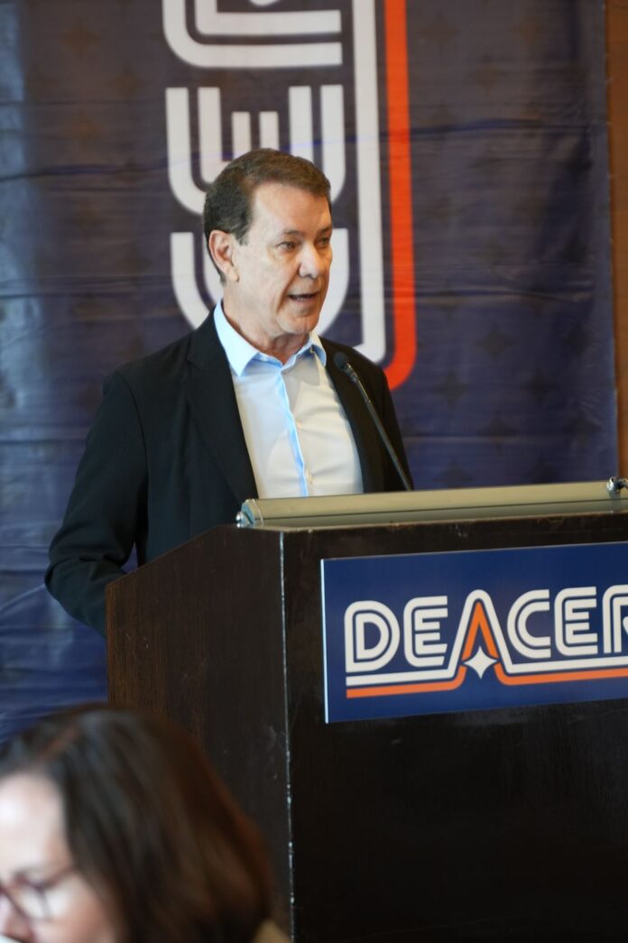 WhatsApp IPresenta CEO de Grupo DEACERO modelo de competitividad basado en Inteligencia Industrialmage 2024-07-15 at 10.36.47 Presenta CEO de Grupo DEACERO modelo de competitividad basado en Inteligencia Industrial