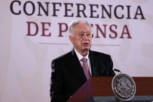 El director general de la Comisión Federal de Electricidad, Manuel Barlett, aseguró que la CFE recuperó su futuro