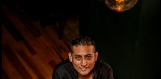 El chef Lozoya se dedica a honrar los productos y tiene gran aprecio por la cocina vegetal.