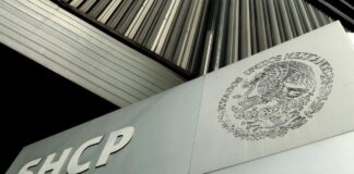 La Secretaría de Hacienda de México recibió dos premios por su exitosa operación en la adquisición del portafolio energético de Iberdrola,
