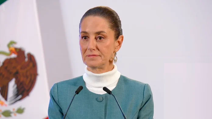 Sheinbaum destaca compromiso de los ministros con la Constitución: "Imperó la razón y el estado de derecho" Sheinbaum destaca compromiso de los ministros con la Constitución: "Imperó la razón y el estado de derecho"