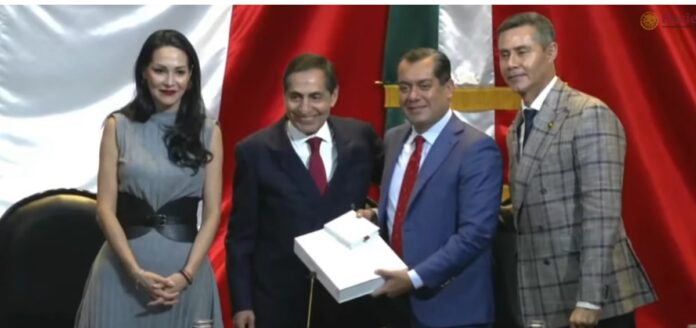 Ajusta SCHP déficit y logra la consolidación fiscal que se esperaba SHCP anuncia paquete económico