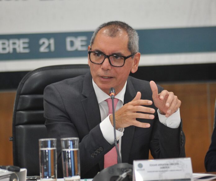 El Subsecretario de Hacienda, Édgar Amador, dice que el PIB en 2024 podría tener un crecimiento de 2% El Subsecretario de Hacienda, Édgar Amador, dice que el PIB en 2024 podría tener un crecimiento de 2%
