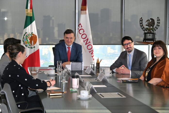 El secretario de Economía, Marcelo Ebrard, aseguró que pronto habrá buenas noticias para la industria audiovisual mexicana, El secretario de Economía, Marcelo Ebrard, aseguró que pronto habrá buenas noticias para la industria audiovisual mexicana,