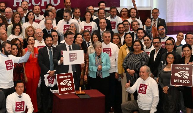 se llevó a cabo el relanzamiento de la marca Hecho en México, con la finalidad de fortalecer la identidad, el consumo interno se llevó a cabo el relanzamiento de la marca Hecho en México, con la finalidad de fortalecer la identidad, el consumo interno