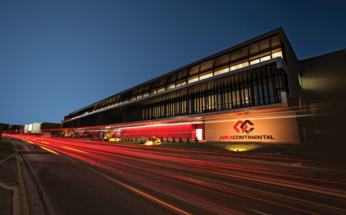 Arca Continental, uno de los mayores embotelladores de Coca-Cola a nivel mundial, ha revelado que en 2025 invertirá aproximadamente 18 mil millones Arca Continental, uno de los mayores embotelladores de Coca-Cola a nivel mundial, ha revelado que en 2025 invertirá aproximadamente 18 mil millones