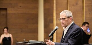 Durante el evento de aniversario que tuvo lugar este 13 de marzo, el presidente de la Junta de Asistencia Privada, Fernando Balzaretti, aseguró que la fortaleza de las Instituciones de Asistencia Privada en México consiste en consolidar sus esfuerzos y en el trabajo en conjunto que llevan a cabo para ayudar a los menos favorecidos.