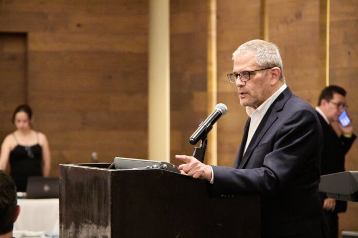 Durante el evento de aniversario que tuvo lugar este 13 de marzo, el presidente de la Junta de Asistencia Privada, Fernando Balzaretti, aseguró que la fortaleza de las Instituciones de Asistencia Privada en México consiste en consolidar sus esfuerzos y en el trabajo en conjunto que llevan a cabo para ayudar a los menos favorecidos. Durante el evento de aniversario que tuvo lugar este 13 de marzo, el presidente de la Junta de Asistencia Privada, Fernando Balzaretti, aseguró que la fortaleza de las Instituciones de Asistencia Privada en México consiste en consolidar sus esfuerzos y en el trabajo en conjunto que llevan a cabo para ayudar a los menos favorecidos.