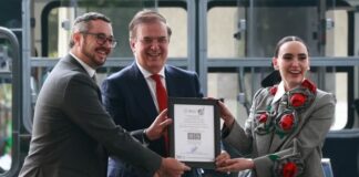 Colaboración entre Megaflux y DINA, de Altagracia Gómez, da vida a Taruk, primer autobús eléctrico reconocido con el distintivo Hecho en México