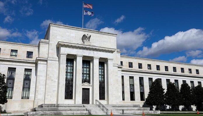 Collins, de la Fed afirma que están "totalmente" listos para estabilizar el mercado de bonos Collins, de la Fed afirma que están "totalmente" listos para estabilizar el mercado de bonos