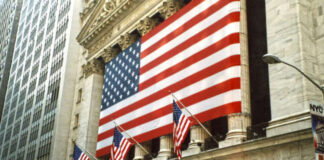 Política arancelaria Trump incrementa el riesgo de estanflación El Banco Nacional de México (Banamex) estima que la suma de tarifas, que incluyen lo que son efectivas desde marzo, “aranceles recíprocos” diferenciados, y los vigentes, hace que ahora ubiquen niveles de 22.8%, contra los de 2.3% que funcionaron hasta 2024