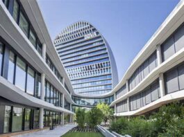 BBVA Europa es uno de ellos. Con más de 11 mil licencias activas, 3 mil GPTs internos creados por empleados y un 83% de uso diario, su despliegue de ChatGPT Enterprise es, en efecto, impresionante.