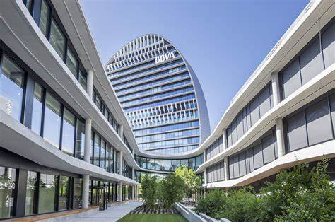 BBVA Europa es uno de ellos. Con más de 11 mil licencias activas, 3 mil GPTs internos creados por empleados y un 83% de uso diario, su despliegue de ChatGPT Enterprise es, en efecto, impresionante. BBVA Europa es uno de ellos. Con más de 11 mil licencias activas, 3 mil GPTs internos creados por empleados y un 83% de uso diario, su despliegue de ChatGPT Enterprise es, en efecto, impresionante.