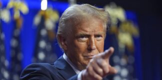 Donald Trump castiga a Harvard