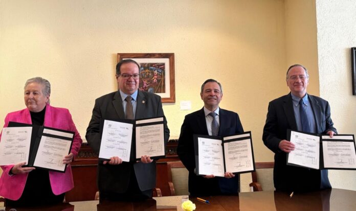 Firman UNAM y Banamex convenio multidisciplinario para próximos cinco años Firman UNAM y Banamex convenio multidisciplinario para próximos cinco años
