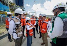 CFE fortalece la generación, transmisión y distribución de energía para asegurar un suministro eléctrico continuo y confiable El estado de Yucatán se encamina a lograr la autosuficiencia energética con la entrada en operación de nuevas plantas de la Comisión Federal de Electricidad (CFE) y la modernización de su infraestructura eléctrica, informaron en rueda de prensa en conjunto la directora general de la CFE, Emilia Calleja Alor, y el Gobernador Joaquín Díaz Mena