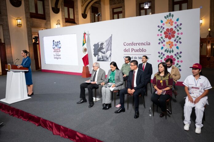 La presidenta Claudia Sheinbaum, aseguró que su gobierno trabaja en la consolidación de un Sistema Nacional de Salud que garantice cobertura universal y acceso efectivo para toda la población, particularmente para quienes se encuentran en condiciones de pobreza extrema. La presidenta Claudia Sheinbaum, aseguró que su gobierno trabaja en la consolidación de un Sistema Nacional de Salud que garantice cobertura universal y acceso efectivo para toda la población, particularmente para quienes se encuentran en condiciones de pobreza extrema.