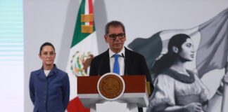 Sheinbaum aseguró este miércoles que no existe riesgo alguno para el sistema financiero mexicano, gracias al actuar “muy responsable” y oportuno de la Secretaría de Hacienda