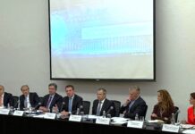 El presidente de la Asociación de Bancos de México aseguró que El crédito al sector privado se ha mantenido creciendo a doble dígito, que esa es una gran noticia, en abril del 25 todavía seguimos creciendo a doble dígito el crédito en favor de las empresas y las familias.