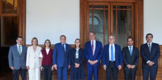 Sheinbaum informó que sostuvo un encuentro en Palacio Nacional con Lorenzo Simonelli, presidente y director ejecutivo de Baker Hughes,