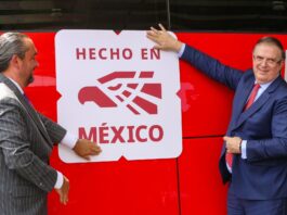 Al encabezar la entrega del distintivo “Hecho en México” a Movility ADO, el secretario de Economía, Marcelo Ebrard, destacó que este reconocimiento