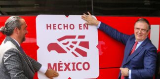 Al encabezar la entrega del distintivo “Hecho en México” a Movility ADO, el secretario de Economía, Marcelo Ebrard, destacó que este reconocimiento