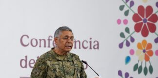 La Secretaría de Marina ( SEMAR ) presentó un plan de modernización portuaria que contempla inversiones superiores a 100 mil millones de pesos en seis instalaciones marítimas del país. Los