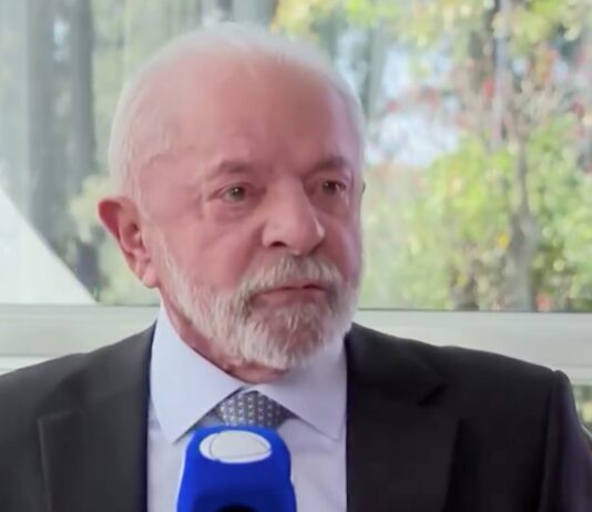 Lula indignado